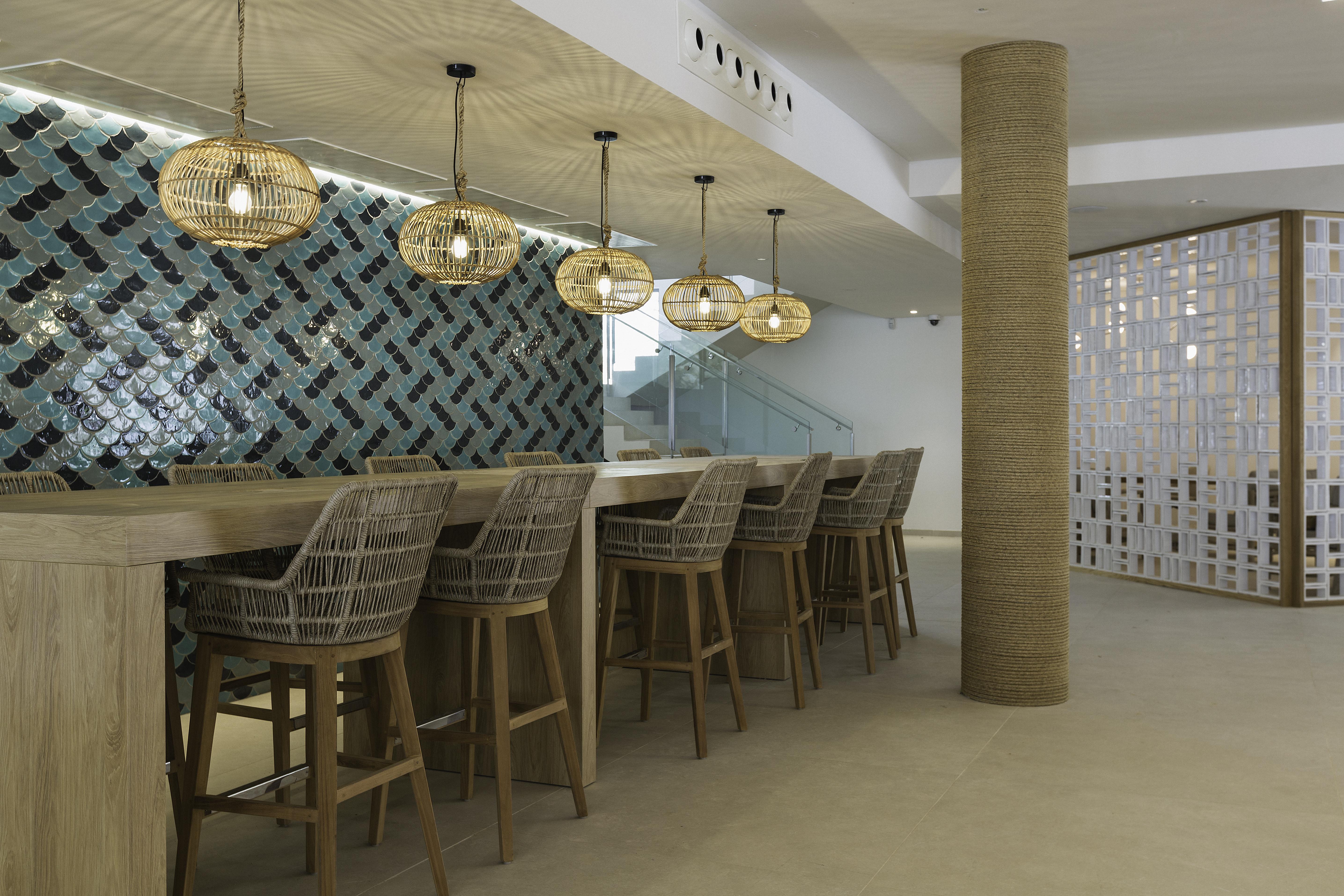 Cala San Miguel Ibiza Resort, Adults Only, Curio Collection By Hilton Port de Sant Miguel المظهر الخارجي الصورة The interior of the new terminal