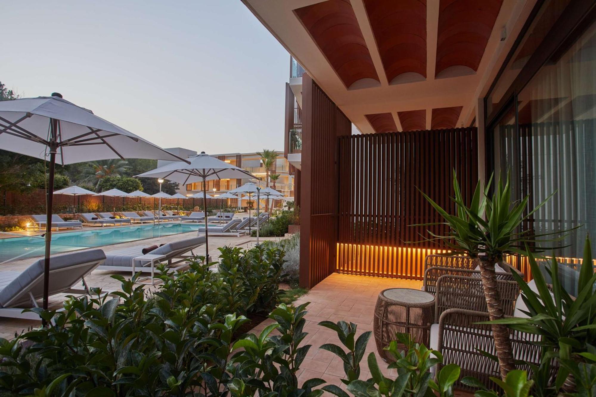 Cala San Miguel Ibiza Resort, Adults Only, Curio Collection By Hilton Port de Sant Miguel المظهر الخارجي الصورة