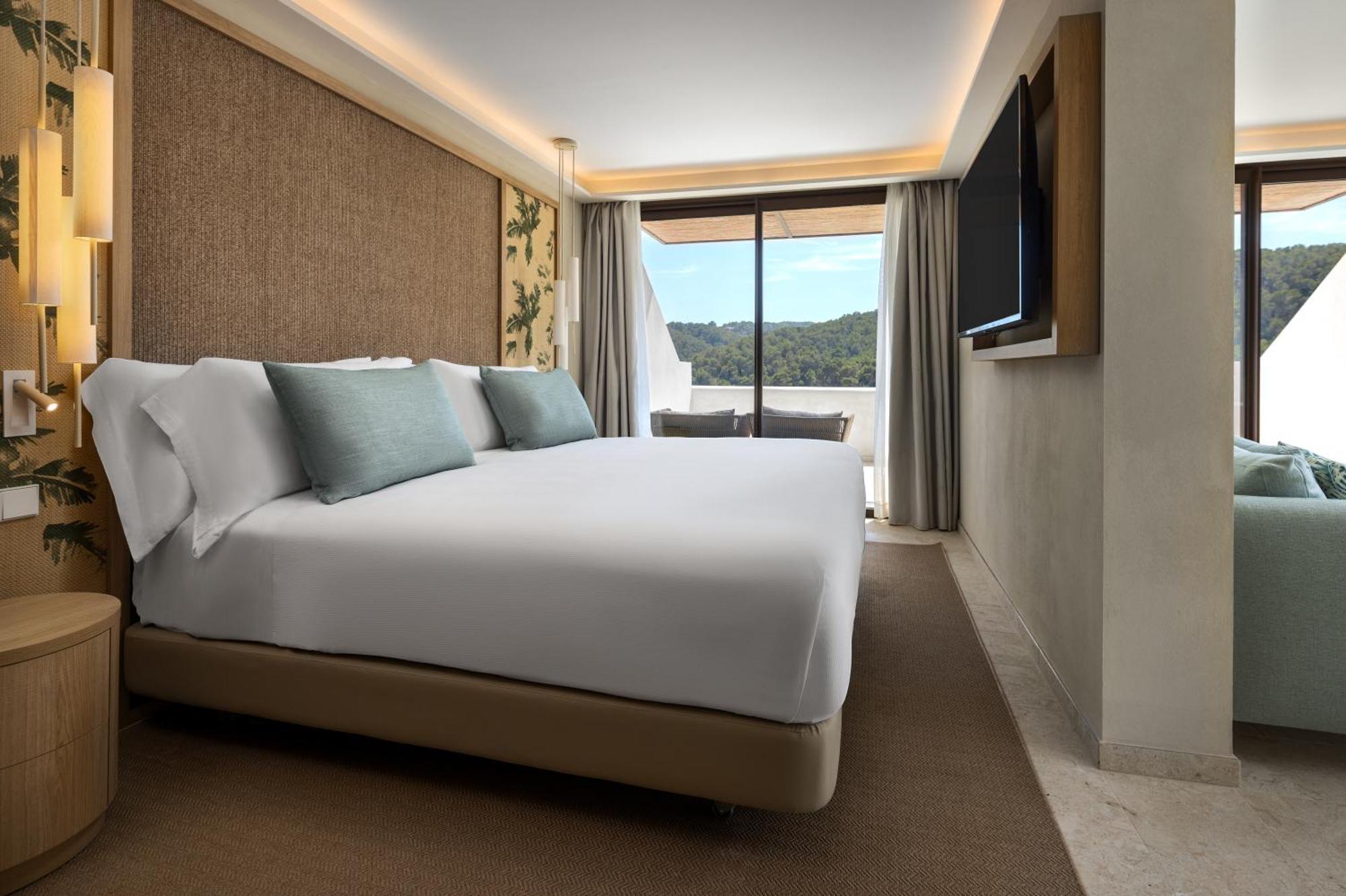 Cala San Miguel Ibiza Resort, Adults Only, Curio Collection By Hilton Port de Sant Miguel المظهر الخارجي الصورة