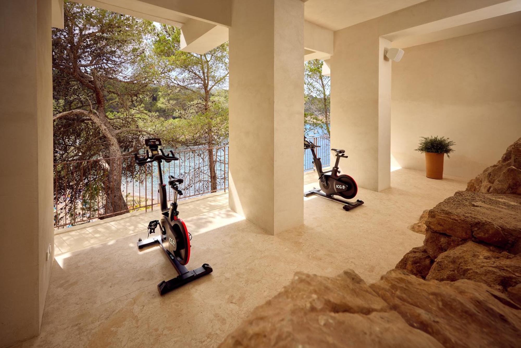 Cala San Miguel Ibiza Resort, Adults Only, Curio Collection By Hilton Port de Sant Miguel المظهر الخارجي الصورة